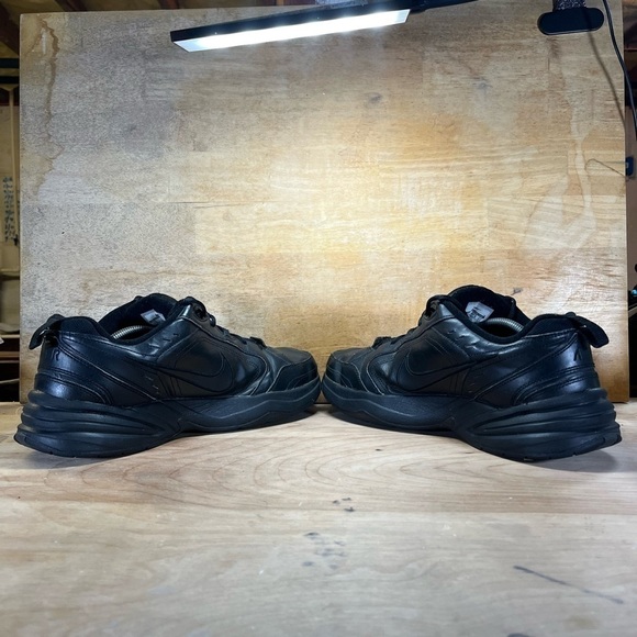 Nike Air Monarch IV 4 Mens Size 13 Shoes Sneakers Triple Black 415445-001 - Picture 5 of 8